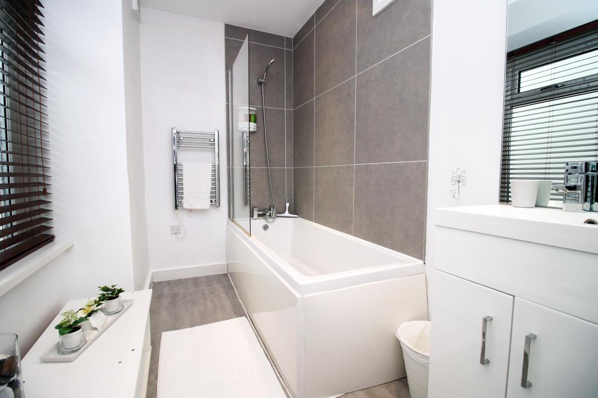 Coastal Penarth Dream! Close To Cardiff Superb Location Near Bars And Restaurants! Dog Friendly And Welcome Breakfast Pack! المظهر الخارجي الصورة