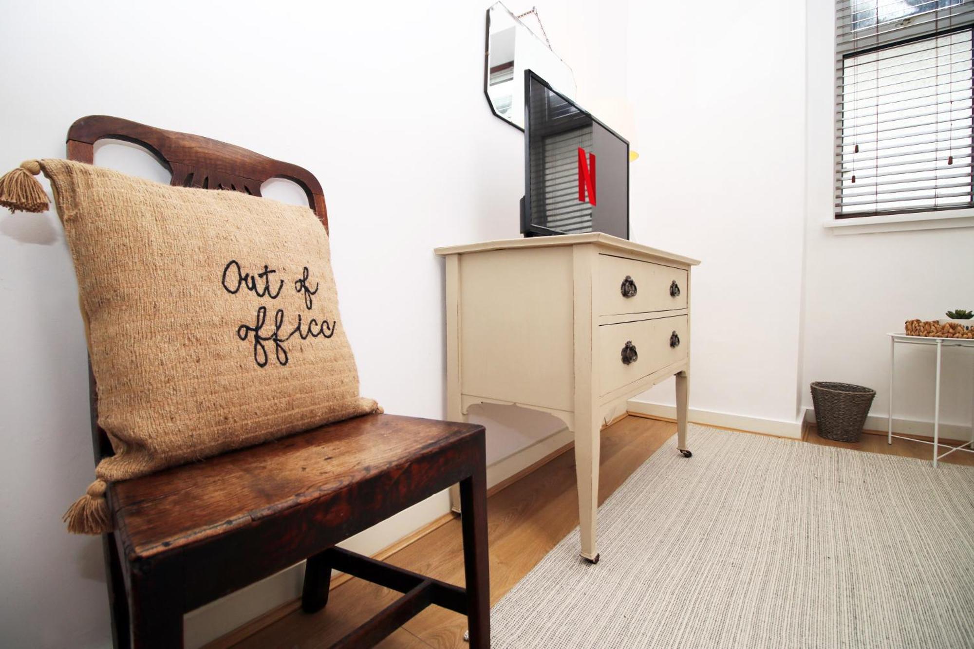Coastal Penarth Dream! Close To Cardiff Superb Location Near Bars And Restaurants! Dog Friendly And Welcome Breakfast Pack! المظهر الخارجي الصورة