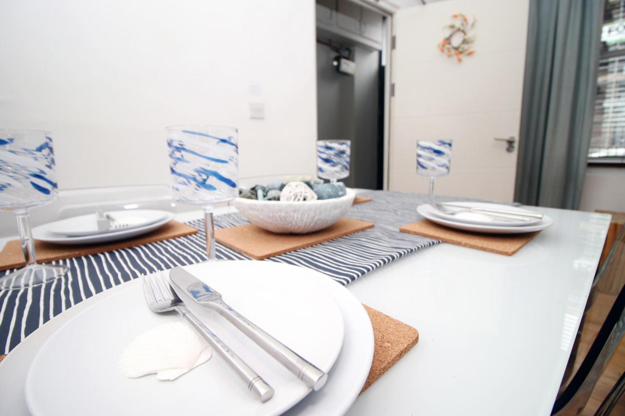 Coastal Penarth Dream! Close To Cardiff Superb Location Near Bars And Restaurants! Dog Friendly And Welcome Breakfast Pack! المظهر الخارجي الصورة